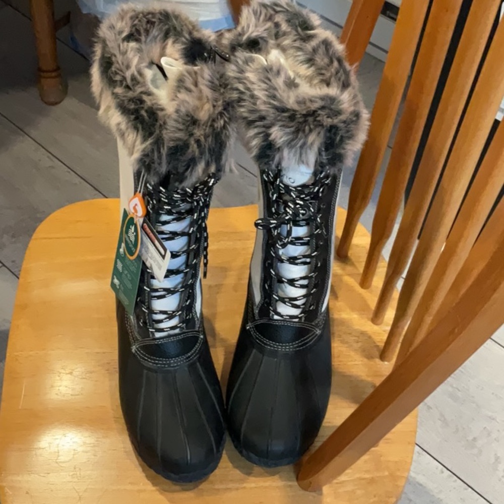 NWT Sporto snow boots